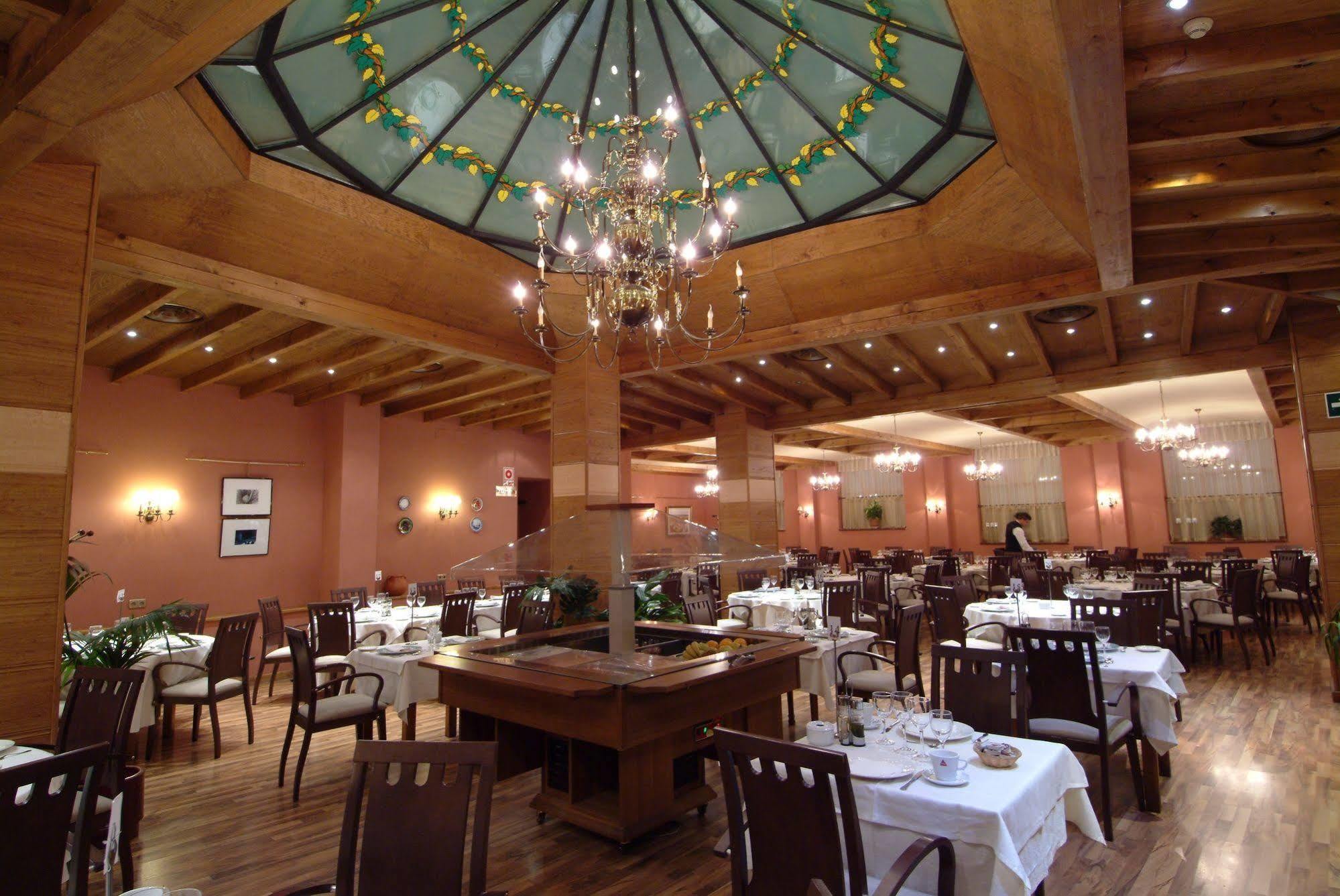 Hotel Palacio De Onate Guadix Restaurant photo